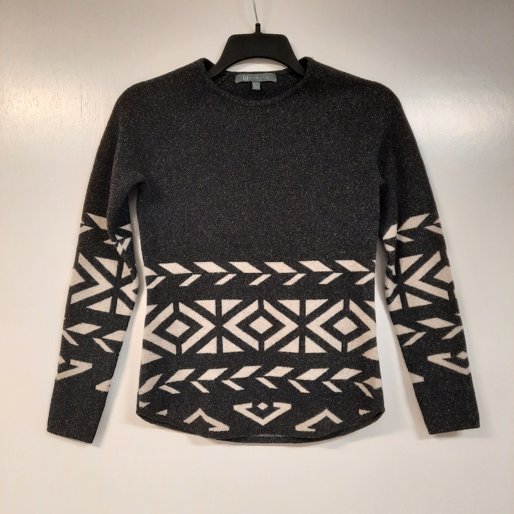 Title Nine Size XS Por Vida 2.0 Sweater Retro Geo Black Tan Wool Silk Blend